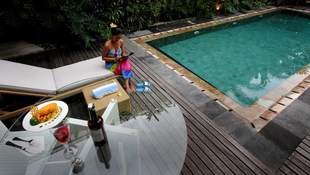 Serela Kuta By Kagum Hotels Exterior photo